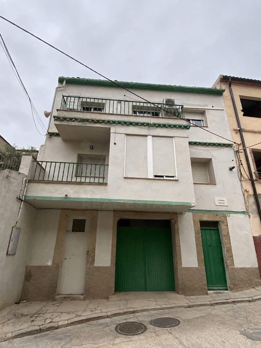 Erhverv til salg i Tarragona by - € 200.000 (Ref: 9991116)