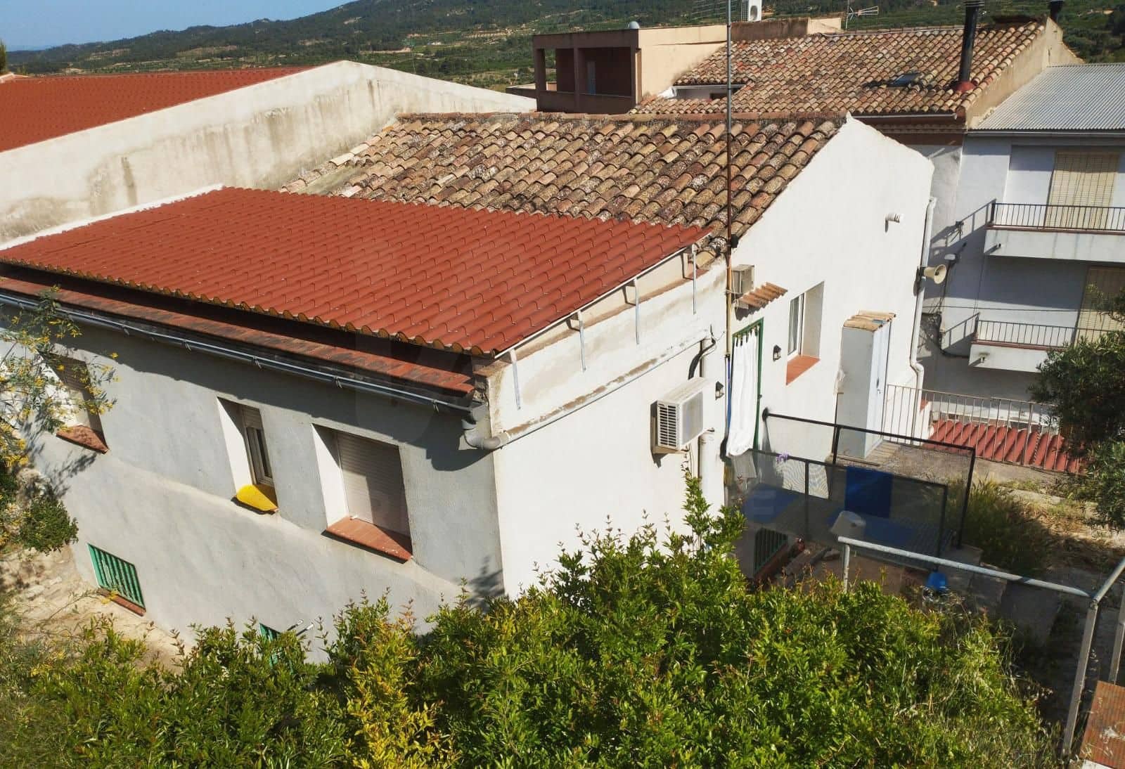 Erhverv til salg i Tarragona by - € 200.000 (Ref: 9991116)