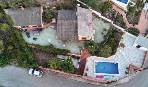 3 sovrum Hus till salu i La Bisbal del Penedes med pool garage - 199 000 € (Ref: 9991119)