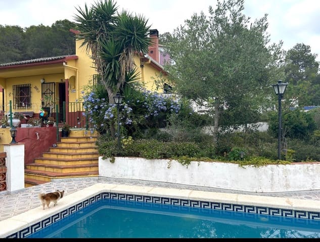 3 slaapkamer Huis te koop in La Bisbal del Penedès met zwembad garage - € 199.000 (Ref: 9991119)