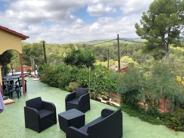 3 slaapkamer Huis te koop in La Bisbal del Penedès met zwembad garage - € 199.000 (Ref: 9991119)