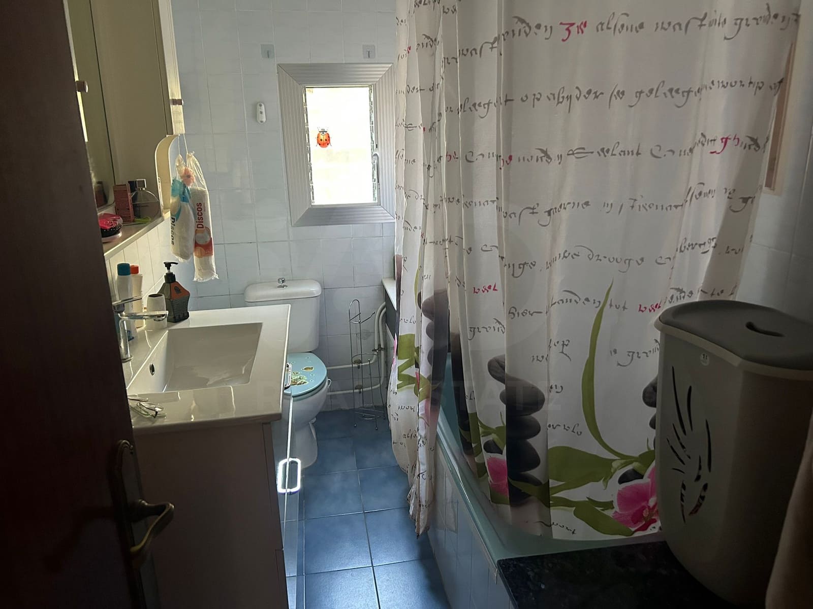 3 sovrum Hus till salu i La Bisbal del Penedes med pool garage - 199 000 € (Ref: 9991119)