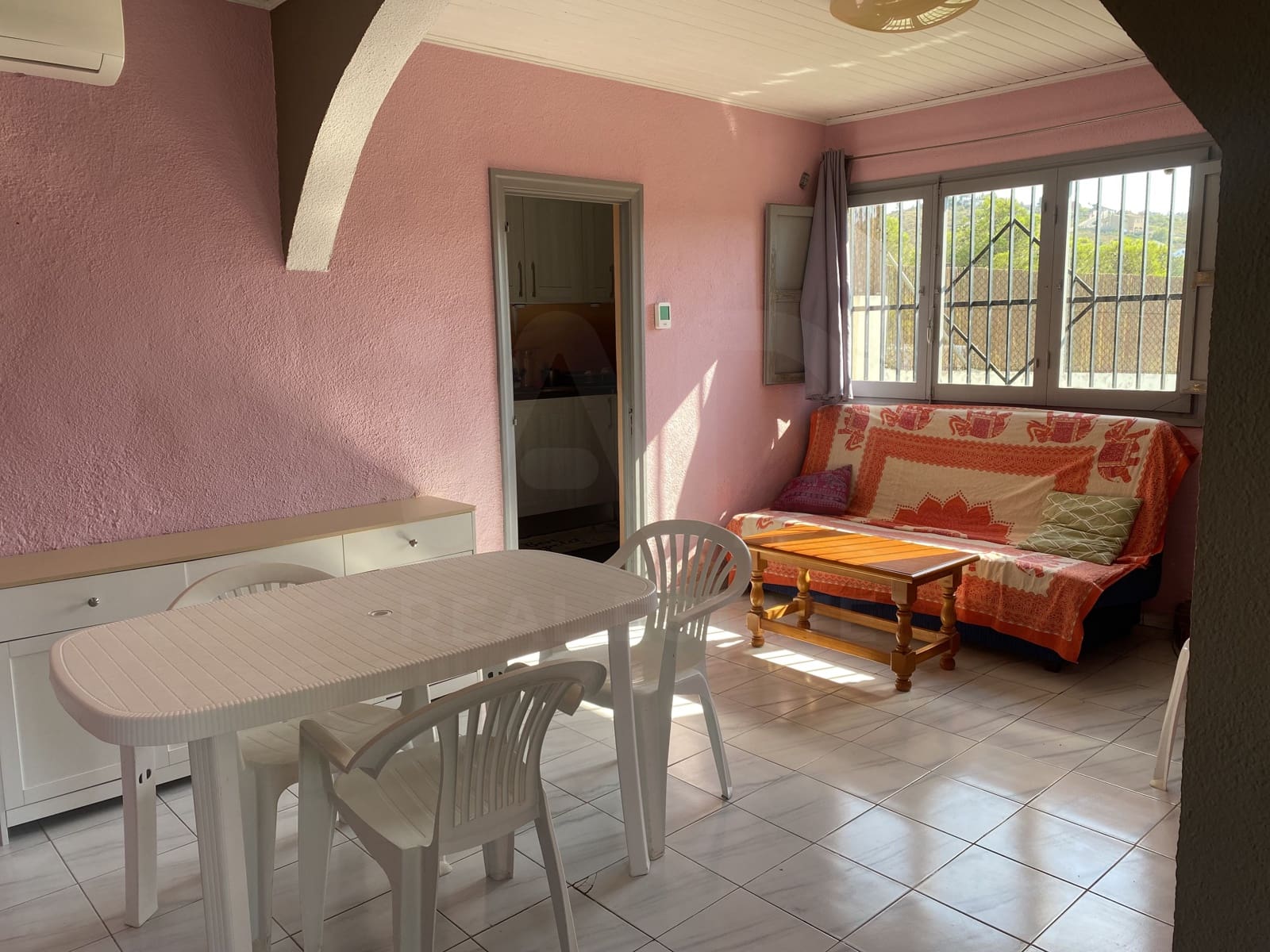 3 sovrum Hus till salu i La Bisbal del Penedes med pool garage - 199 000 € (Ref: 9991119)