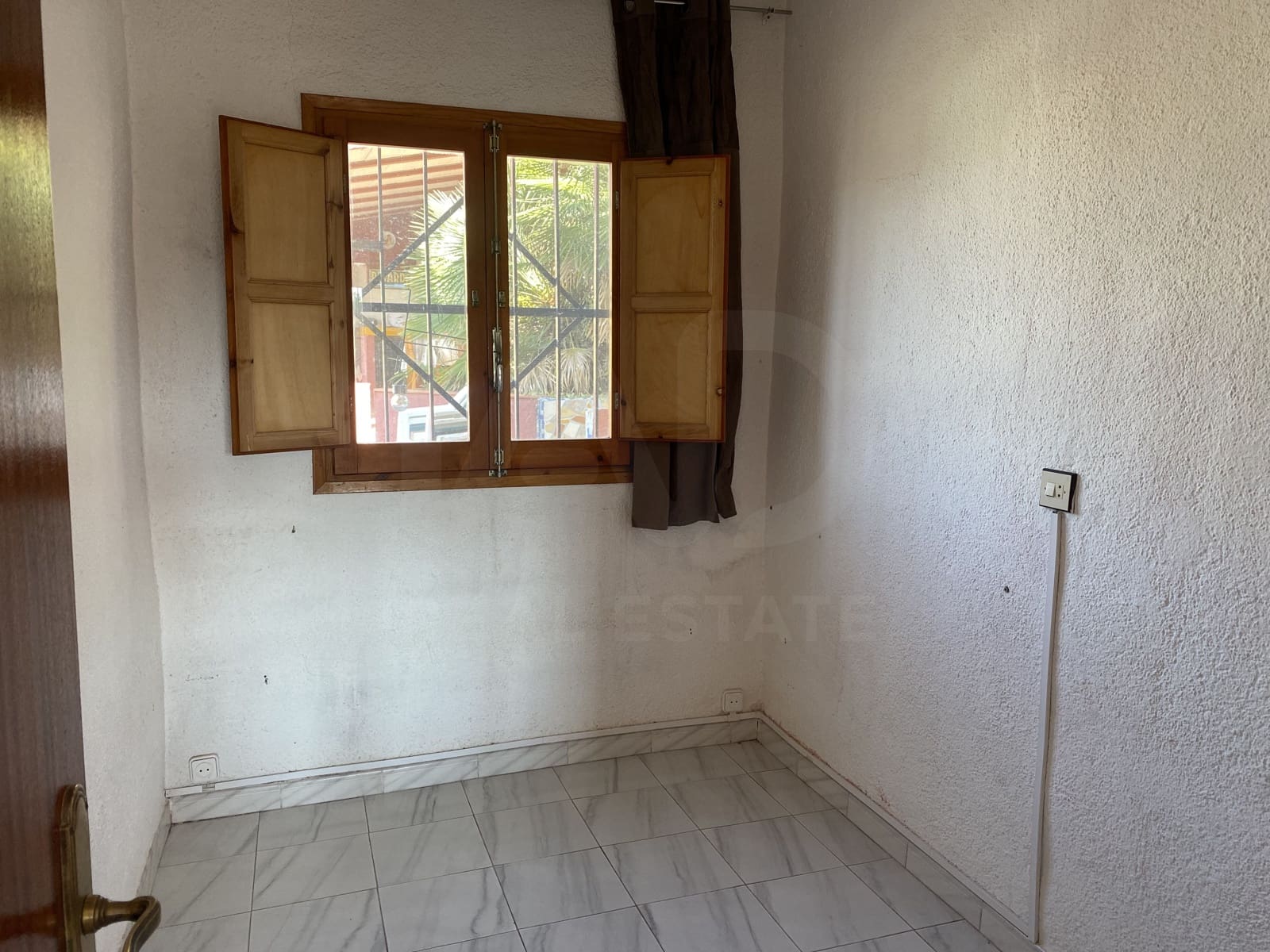 3 sovrum Hus till salu i La Bisbal del Penedes med pool garage - 199 000 € (Ref: 9991119)