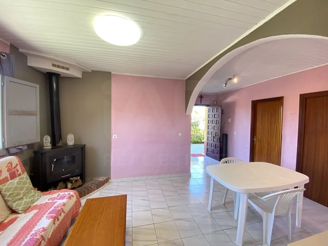 3 camera da letto Casa in vendita in La Bisbal del Penedès con piscina garage - 199.000 € (Rif: 9991119)