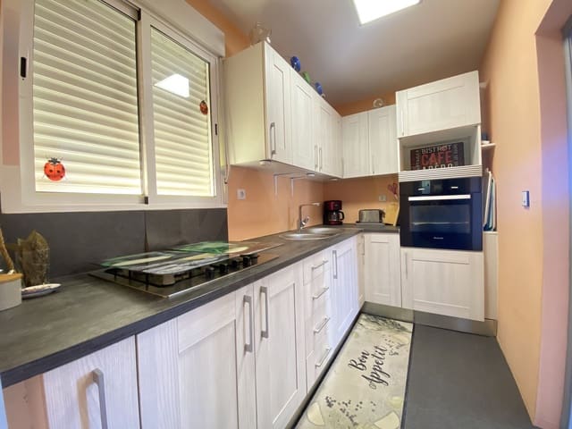 3 camera da letto Casa in vendita in La Bisbal del Penedès con piscina garage - 199.000 € (Rif: 9991119)