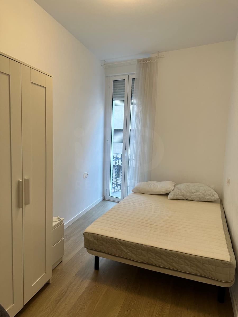 3 soveværelse Lejlighed til salg i Alicante by - € 350.000 (Ref: 9991120)