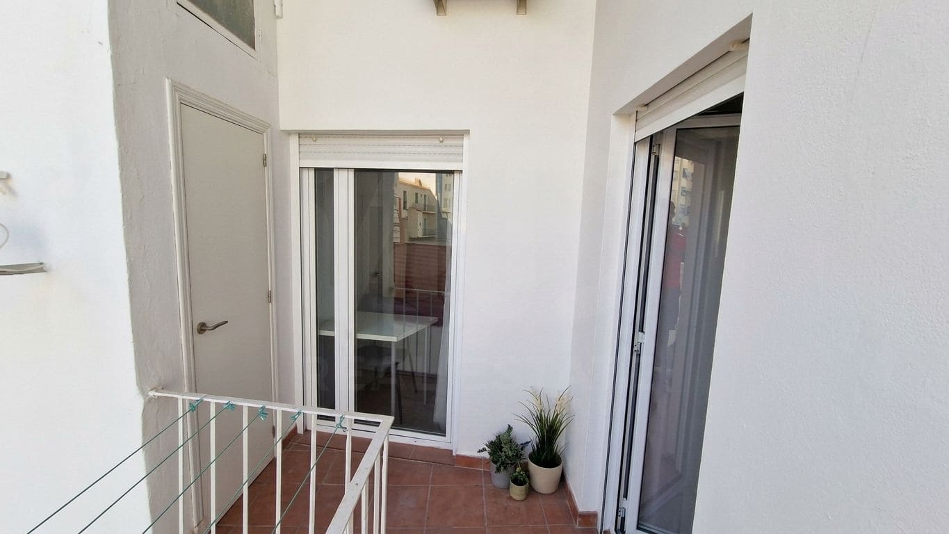 3 soveværelse Lejlighed til salg i Alicante by - € 330.000 (Ref: 9991120)