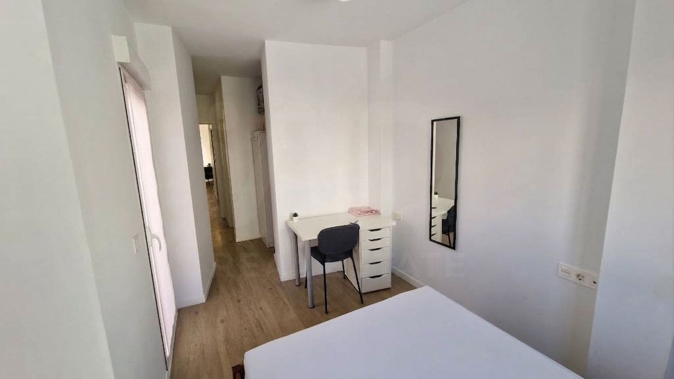 3 soveværelse Lejlighed til salg i Alicante by - € 330.000 (Ref: 9991120)