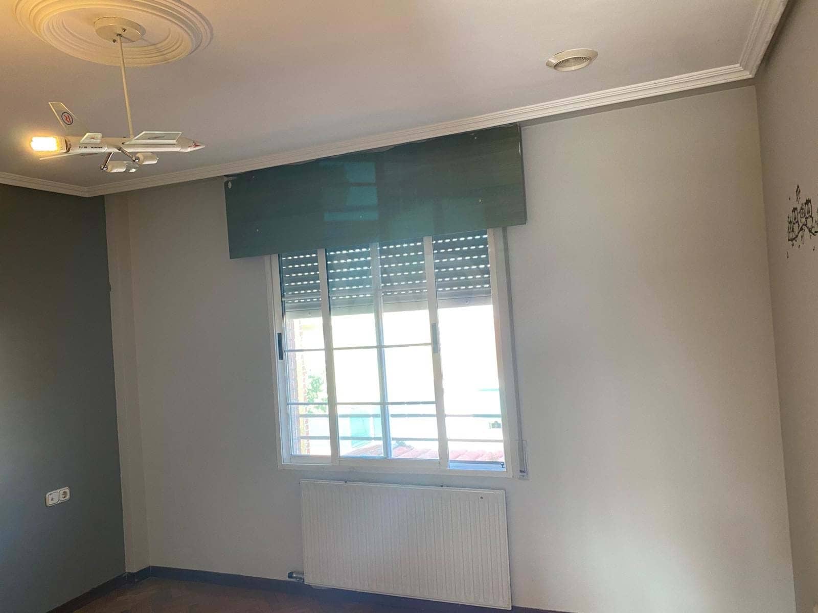 4 chambre Villa/Maison à vendre à Valladolid ville avec garage - 312 000 € (Ref: 9991121)