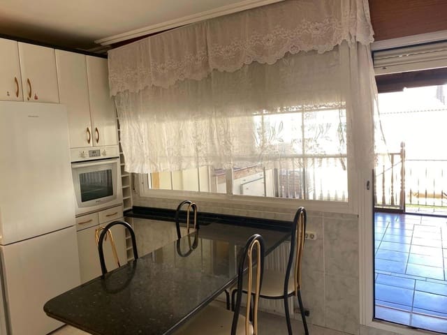 4 sovrum Villa till salu i Valladolid stad med garage - 312 000 € (Ref: 9991121)