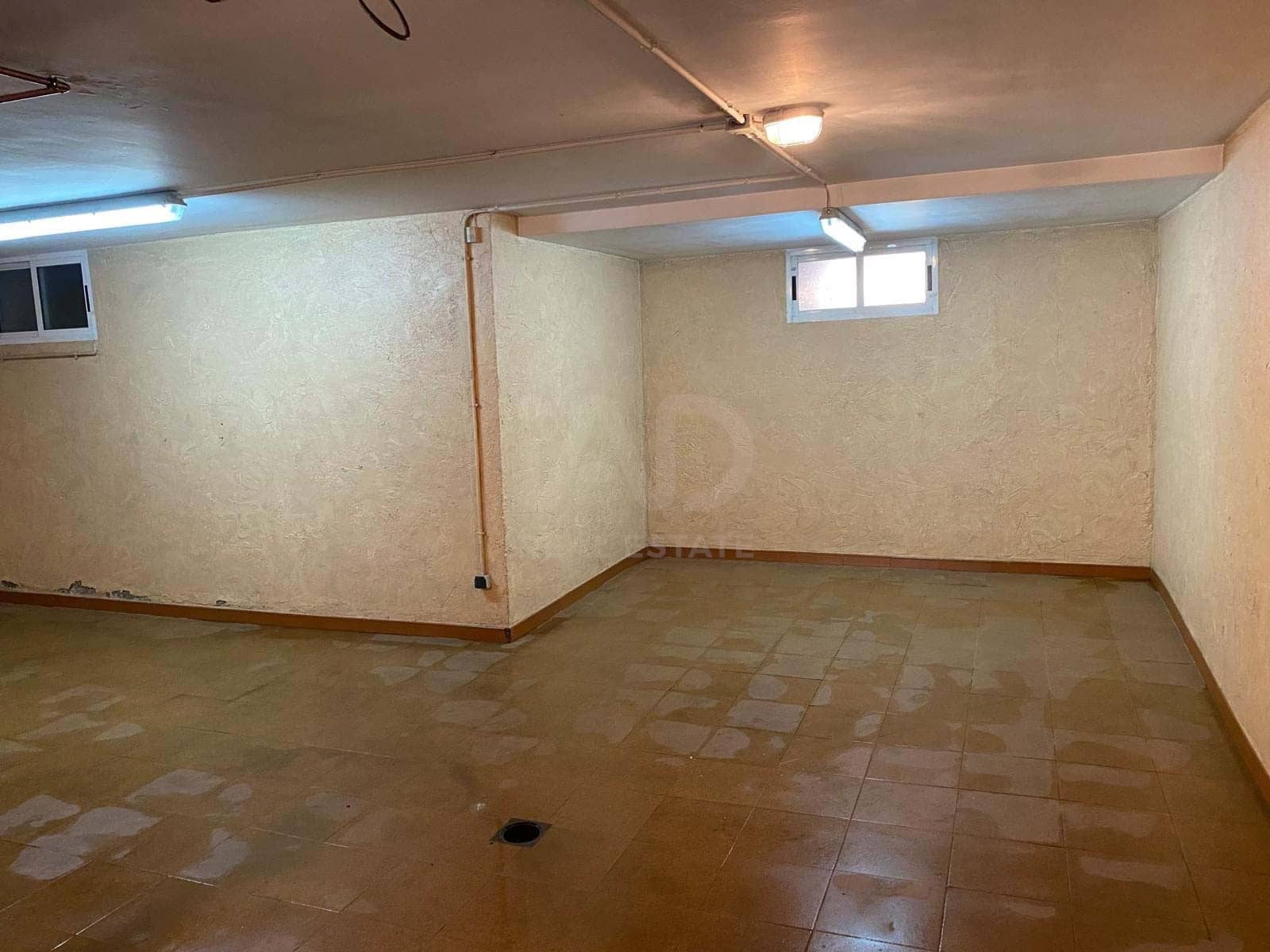 4 chambre Villa/Maison à vendre à Valladolid ville avec garage - 312 000 € (Ref: 9991121)