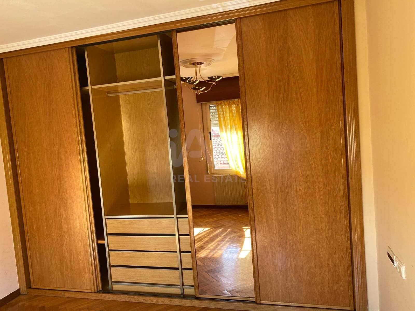 4 chambre Villa/Maison à vendre à Valladolid ville avec garage - 312 000 € (Ref: 9991121)