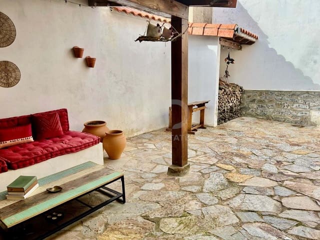 3 slaapkamer Huis te koop in Zamora stad met garage - € 120.000 (Ref: 9991123)