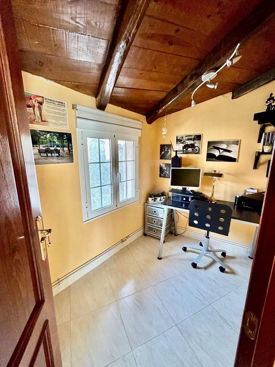 3 slaapkamer Huis te koop in Zamora stad met garage - € 120.000 (Ref: 9991123)