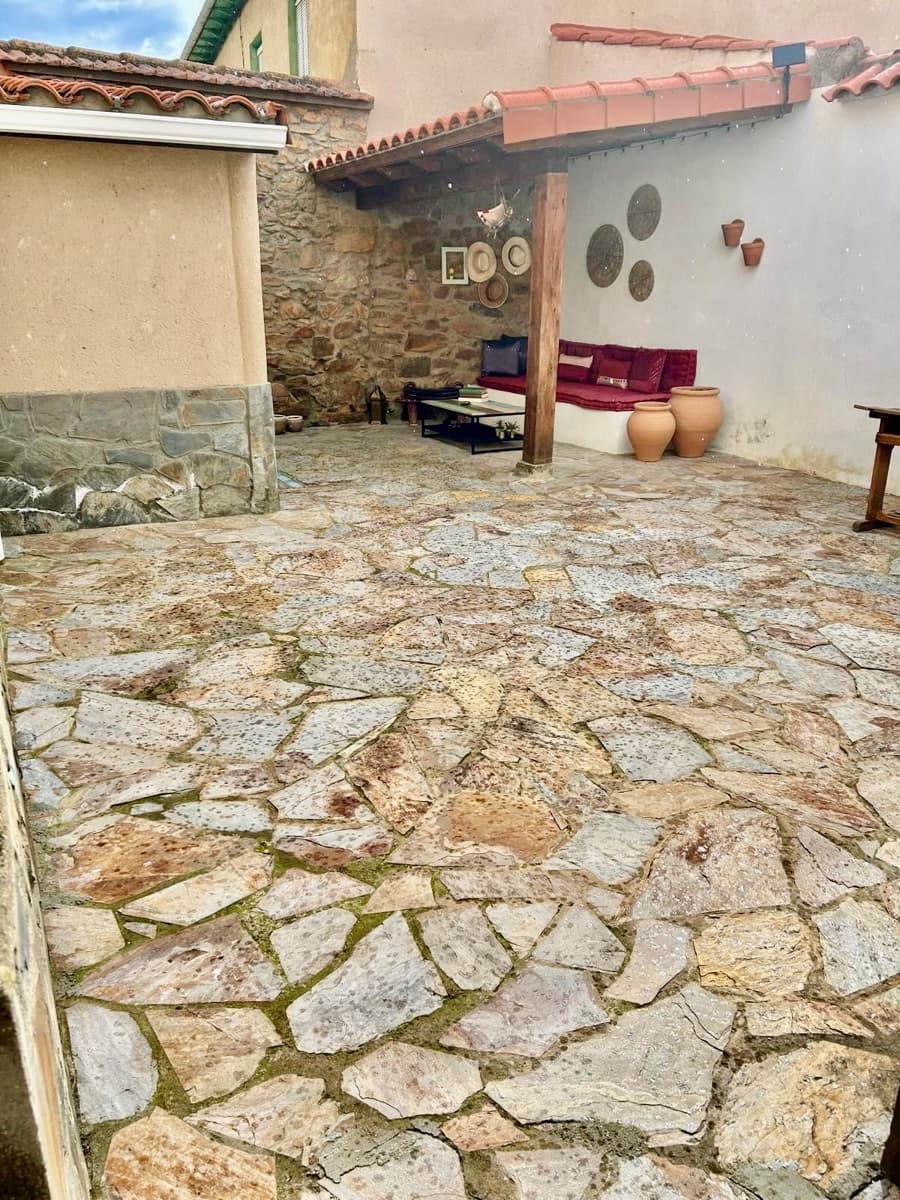3 slaapkamer Huis te koop in Zamora stad met garage - € 120.000 (Ref: 9991123)