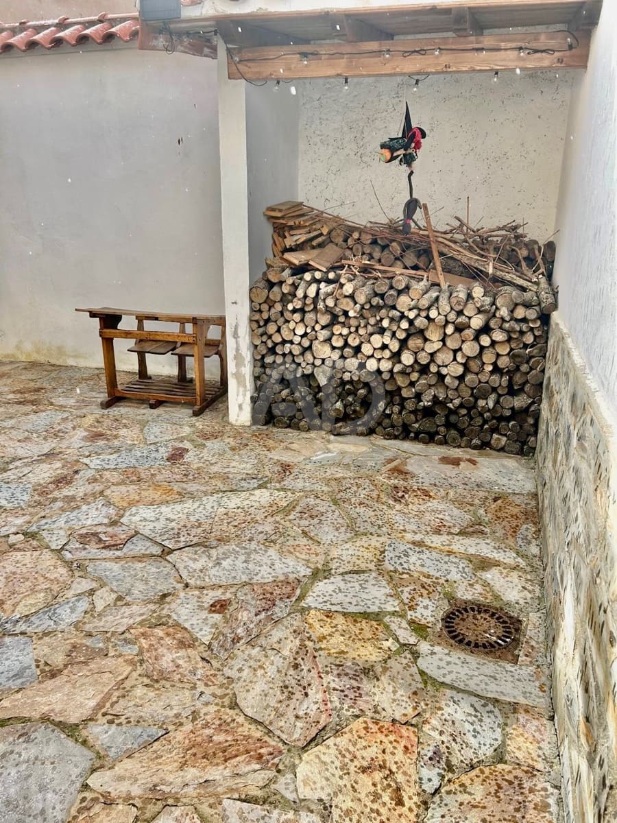 3 slaapkamer Huis te koop in Zamora stad met garage - € 120.000 (Ref: 9991123)