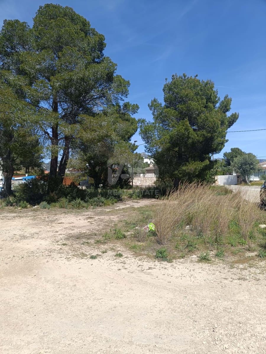 Ubebygd land til salgs i L'Ametlla de Mar - € 115 000 (Ref: 9991124)