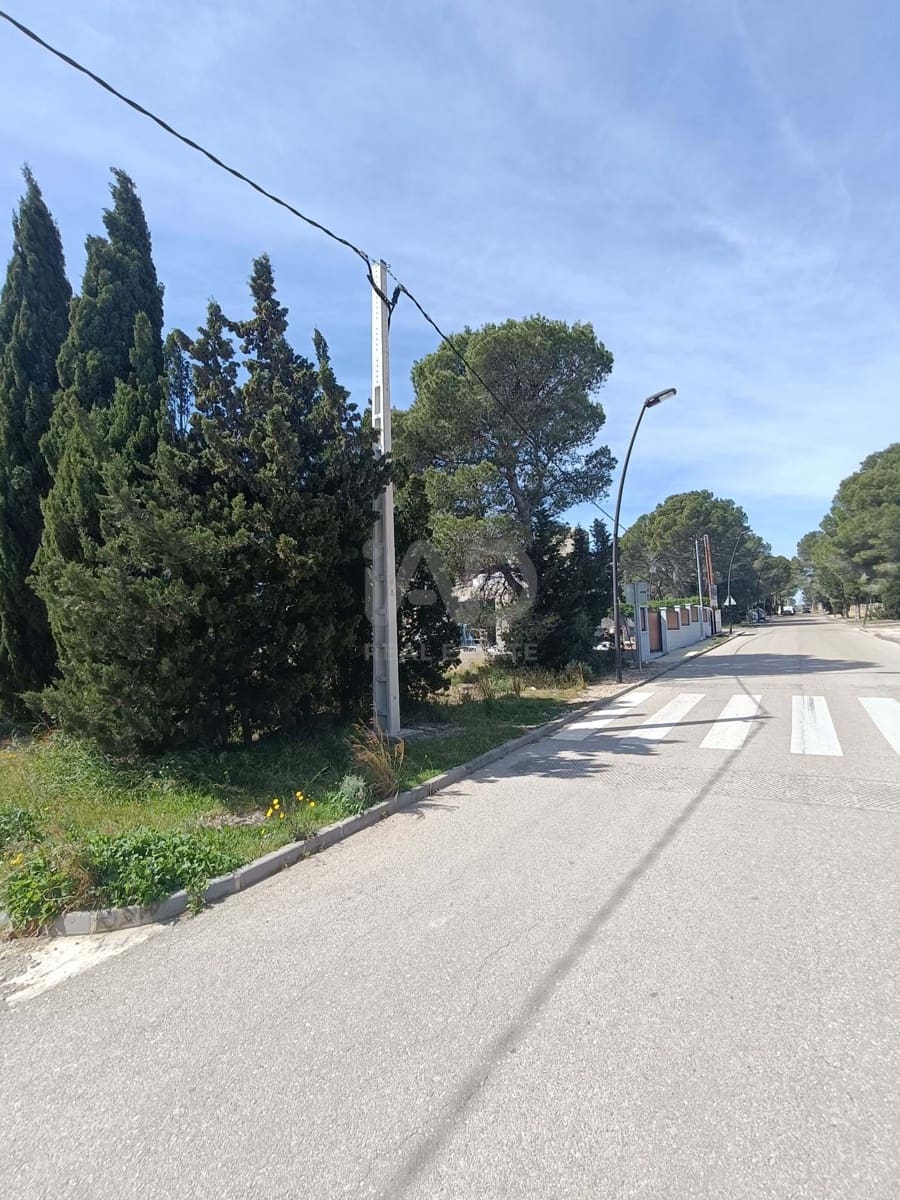 Ubebygd land til salgs i L'Ametlla de Mar - € 115 000 (Ref: 9991124)