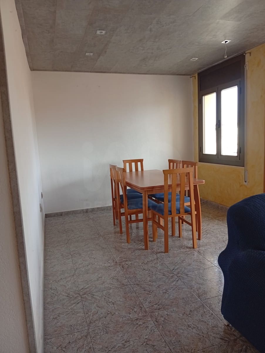 4 soverom Leilighet til salgs i Tarragona by - € 99 000 (Ref: 9991126)