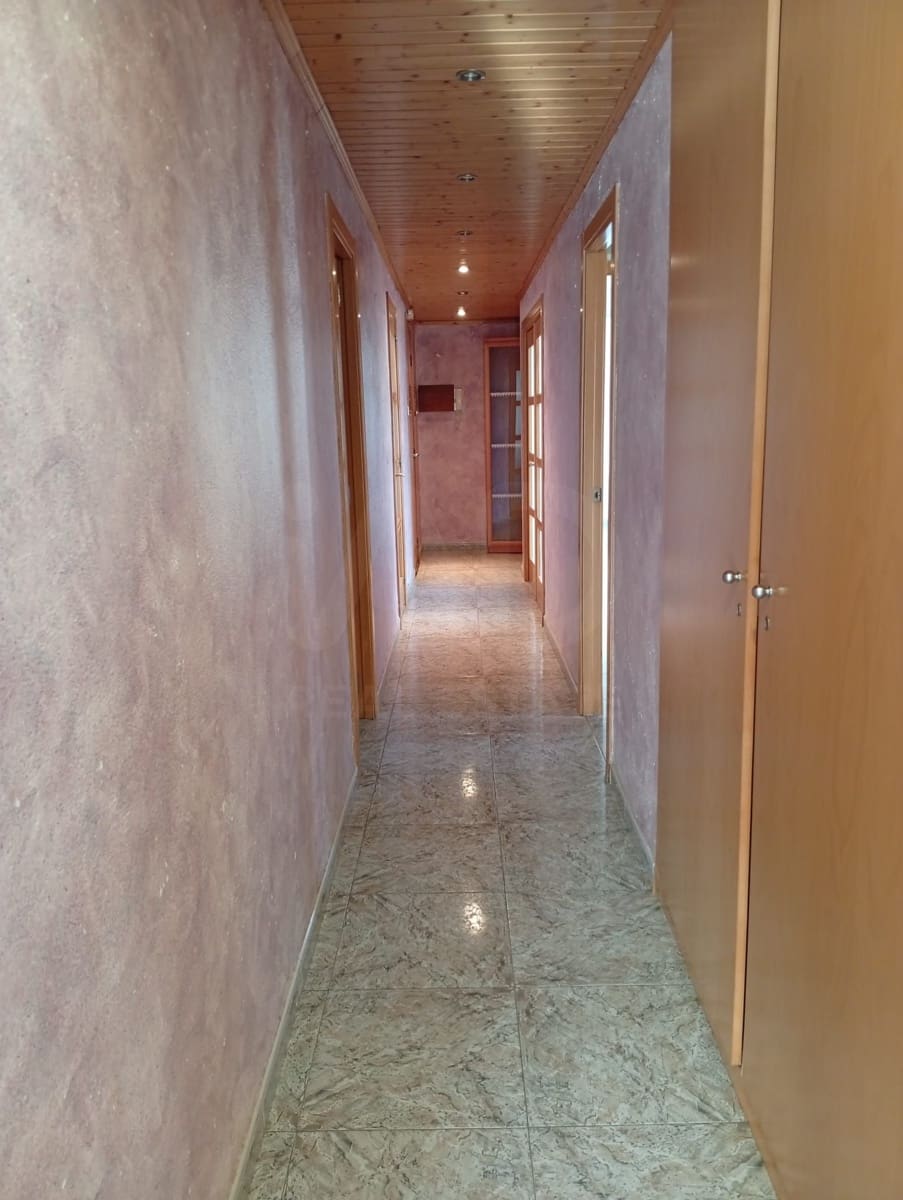 4 soverom Leilighet til salgs i Tarragona by - € 99 000 (Ref: 9991126)