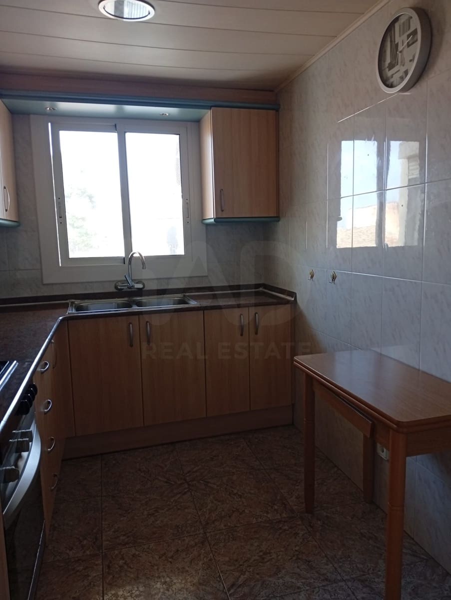 4 soverom Leilighet til salgs i Tarragona by - € 99 000 (Ref: 9991126)
