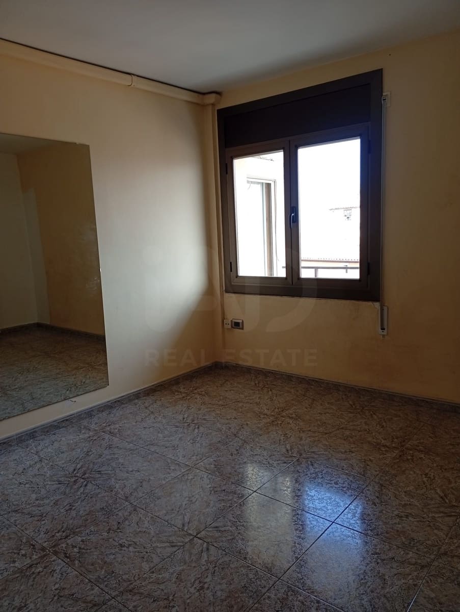 4 soverom Leilighet til salgs i Tarragona by - € 99 000 (Ref: 9991126)
