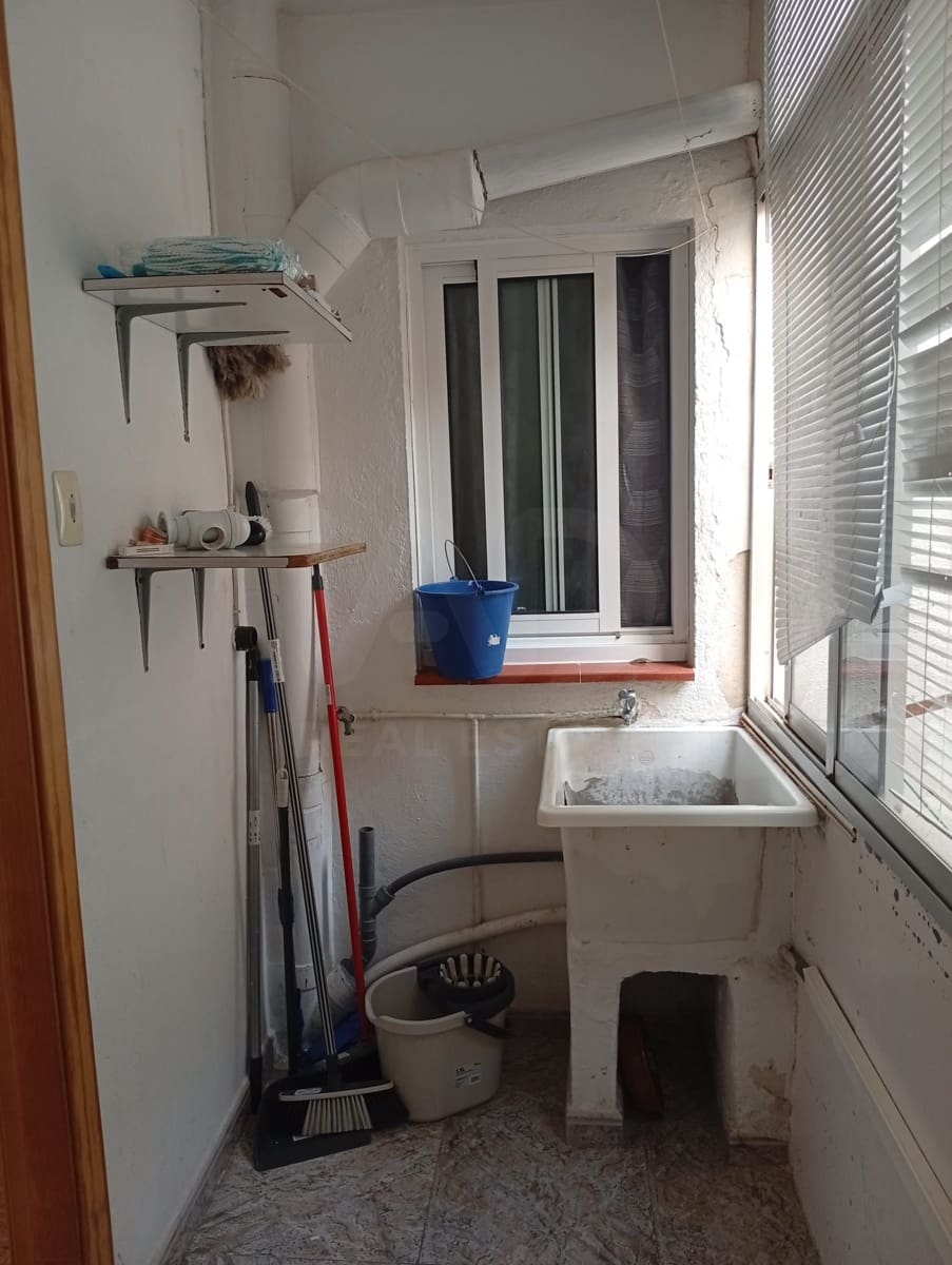 4 soverom Leilighet til salgs i Tarragona by - € 99 000 (Ref: 9991126)