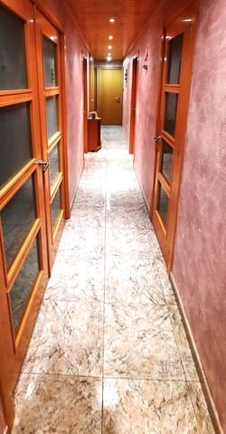 4 soveværelse Lejlighed til salg i Tarragona by - € 99.000 (Ref: 9991126)
