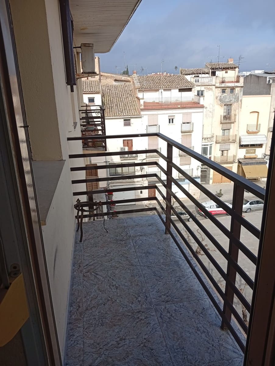 4 soverom Leilighet til salgs i Tarragona by - € 99 000 (Ref: 9991126)