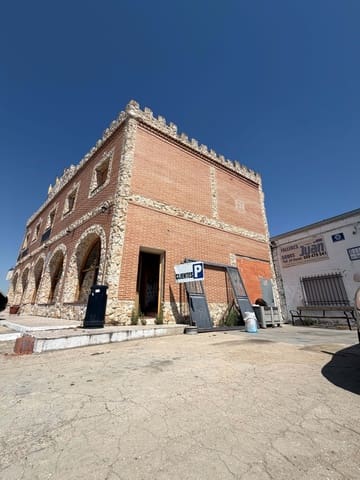 Erhverv til salg i Valladolid by - € 390.000 (Ref: 9991128)