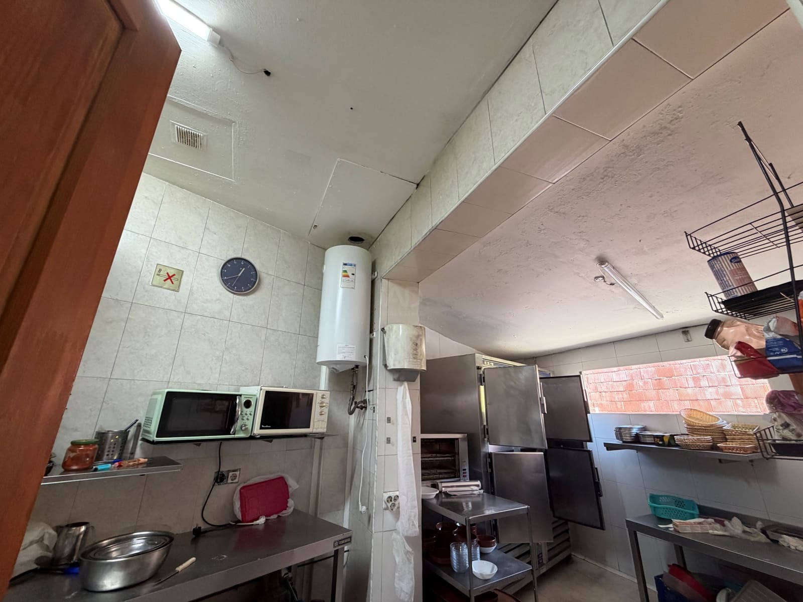 Erhverv til salg i Valladolid by - € 390.000 (Ref: 9991128)