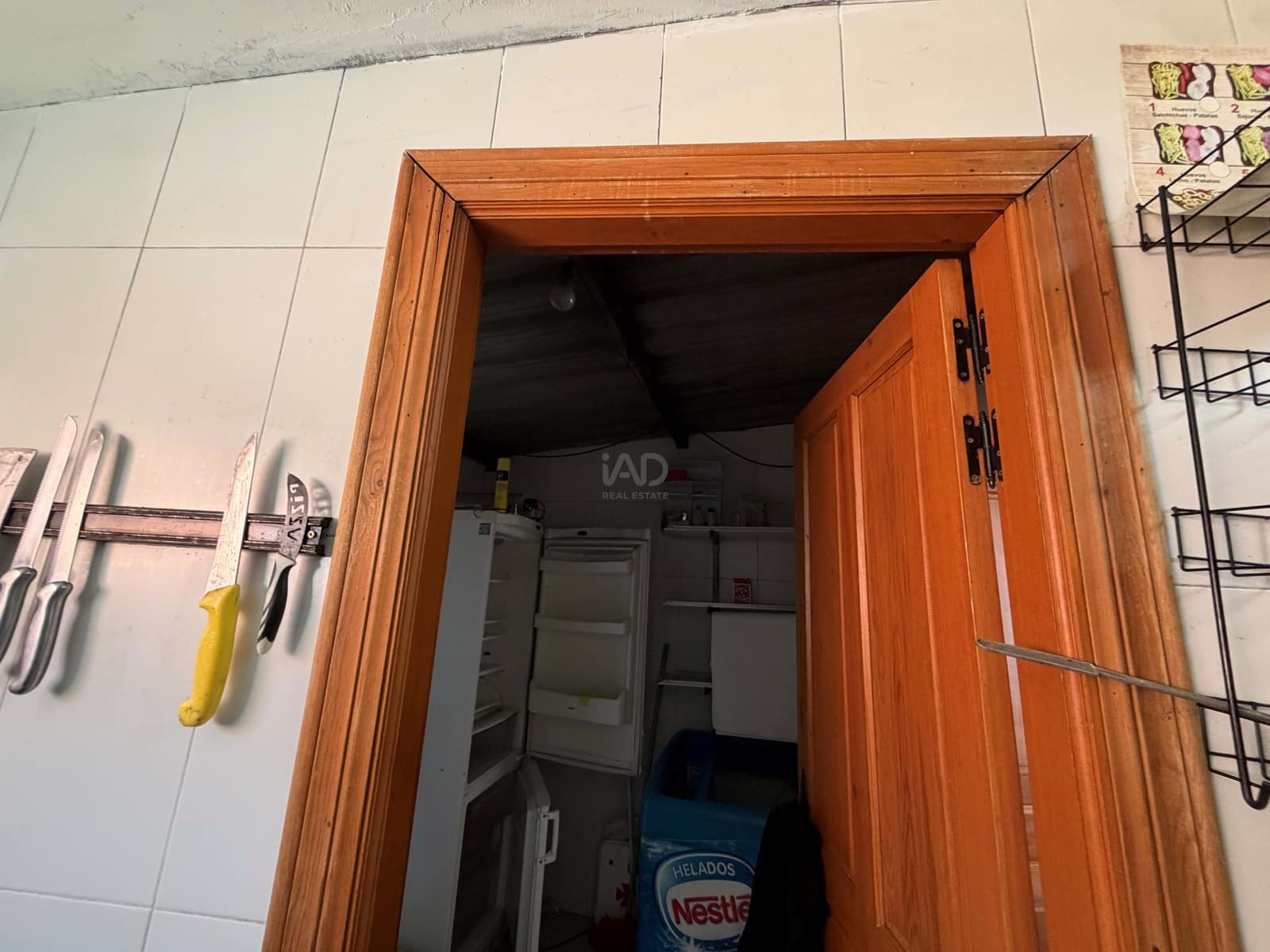 Erhverv til salg i Valladolid by - € 390.000 (Ref: 9991128)