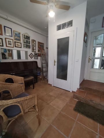 5 soverom Rekkehus til salgs i Tarragona by - € 129 900 (Ref: 9991130)
