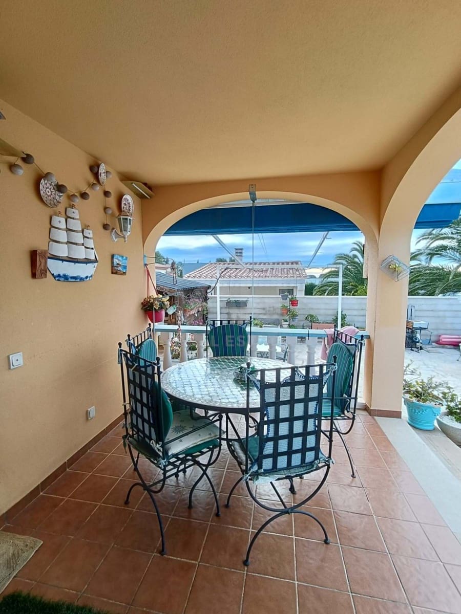 Casa de 3 habitaciones en L'Ametlla de Mar en venta con piscina - 299.000 € (Ref: 9991131)