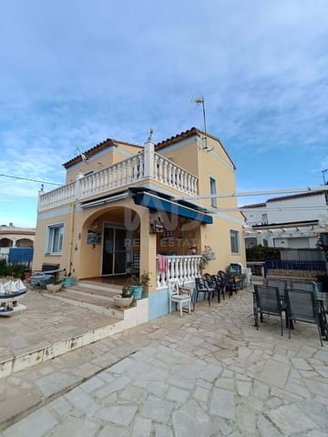 Casa de 3 habitaciones en L'Ametlla de Mar en venta con piscina - 299.000 € (Ref: 9991131)