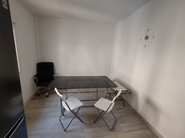 3 sovrum Lägenhet till salu i Valladolid stad - 162 000 € (Ref: 9991132)