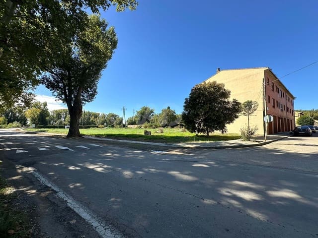 Mark till salu i Zaragoza stad - 78 000 € (Ref: 9991133)