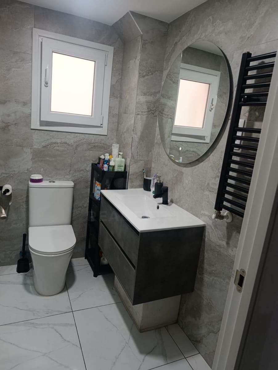 2 bedroom Apartment for sale in Zaragoza city - € 210,000 (Ref: 9991134)