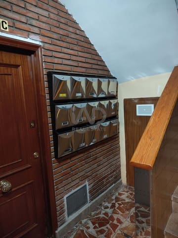 3 sovrum Lägenhet till salu i Valladolid stad - 92 000 € (Ref: 9991135)