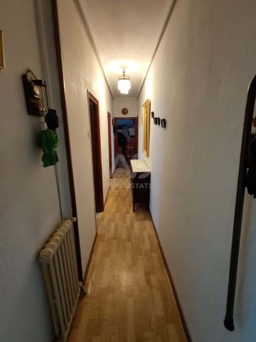 3 sovrum Lägenhet till salu i Valladolid stad - 92 000 € (Ref: 9991135)