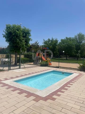 4 sovrum Villa till salu i Valladolid stad med garage - 437 000 € (Ref: 9991136)