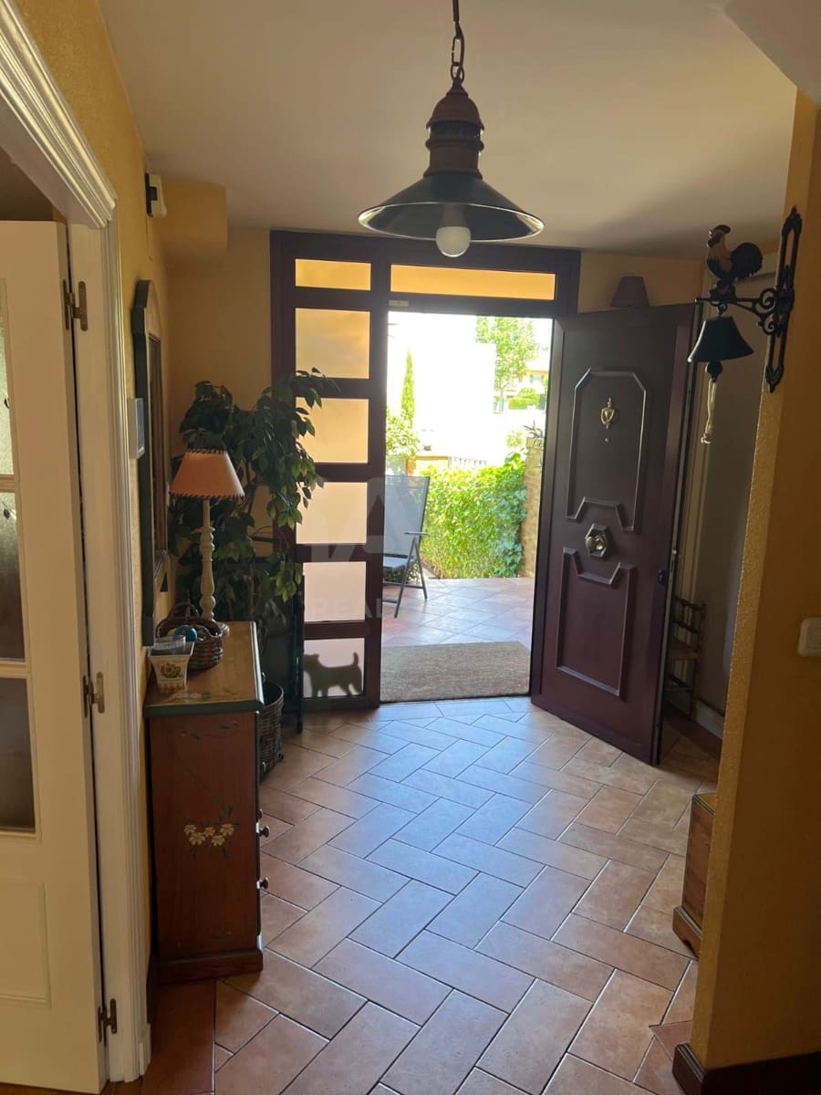 4 chambre Villa/Maison à vendre à Valladolid ville avec garage - 437 000 € (Ref: 9991136)