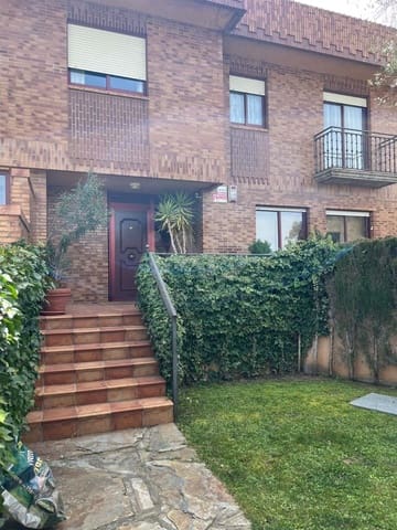 4 sovrum Villa till salu i Valladolid stad med garage - 437 000 € (Ref: 9991136)