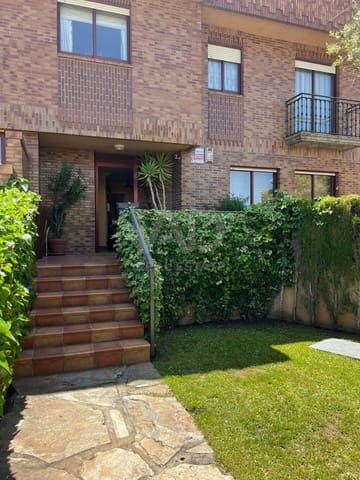 4 sovrum Villa till salu i Valladolid stad med garage - 437 000 € (Ref: 9991136)