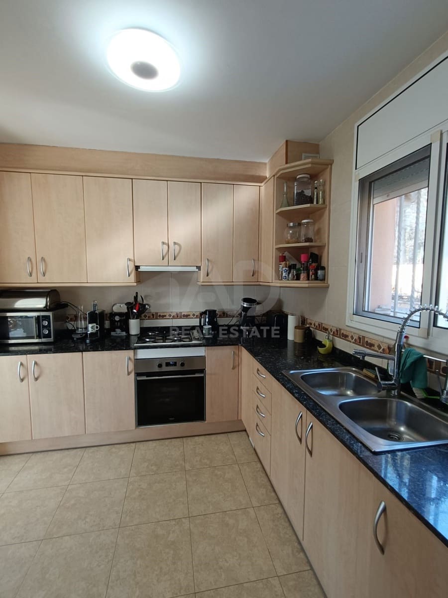 4 makuuhuone Huvila myytävänä paikassa Sant Jordi d'Alfama mukana uima-altaan - 495 000 € (Ref: 9991137)