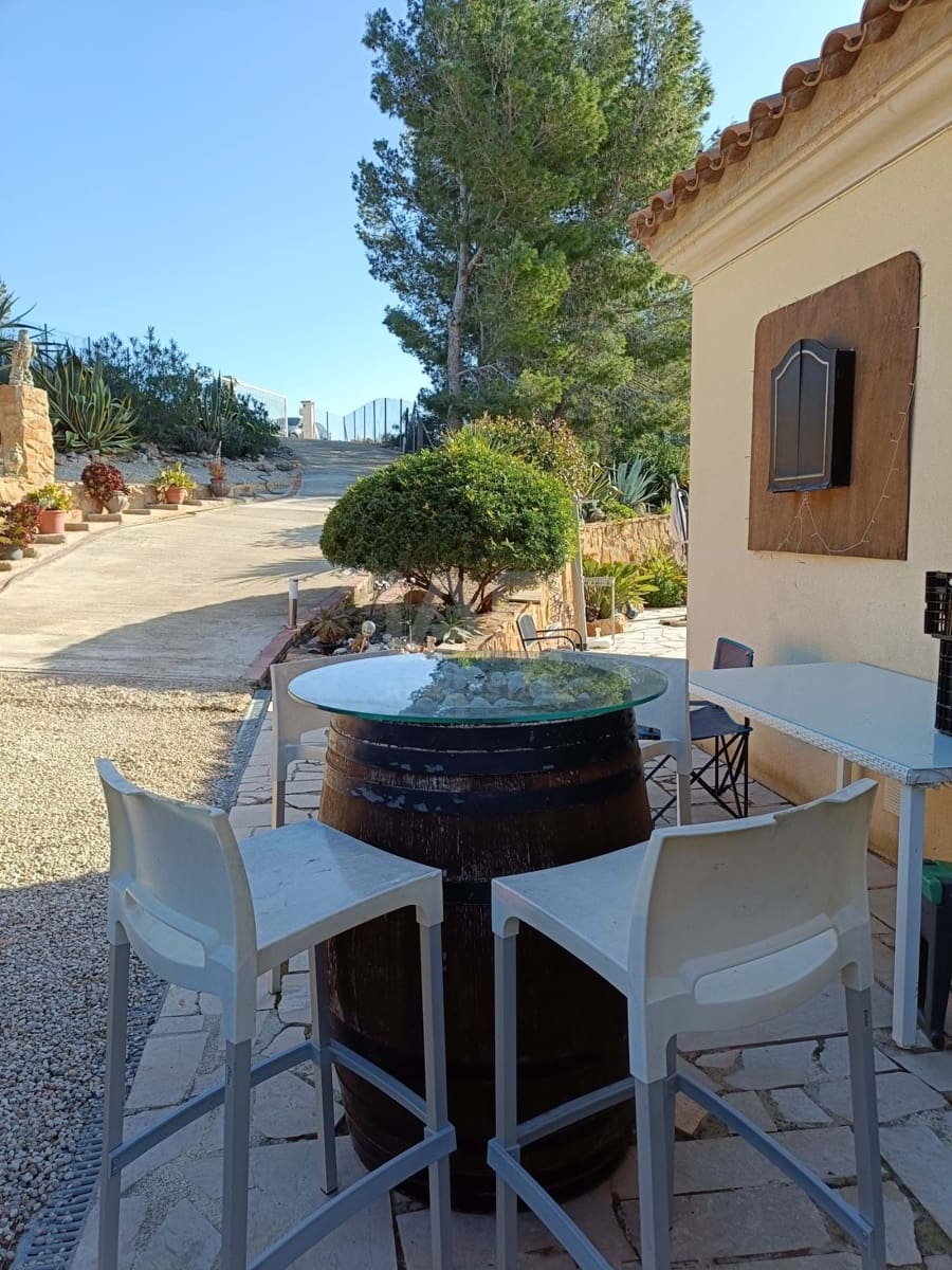 4 makuuhuone Huvila myytävänä paikassa Sant Jordi d'Alfama mukana uima-altaan - 495 000 € (Ref: 9991137)