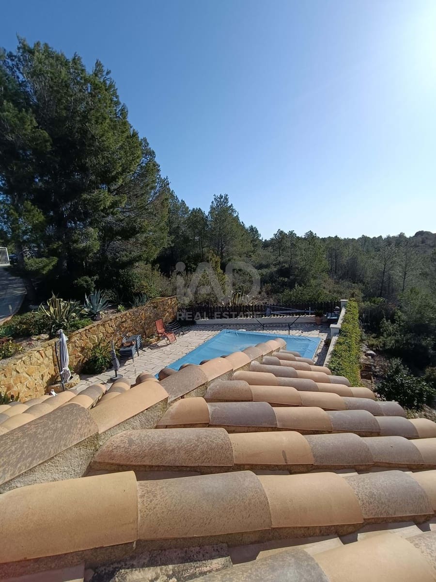 4 makuuhuone Huvila myytävänä paikassa Sant Jordi d'Alfama mukana uima-altaan - 495 000 € (Ref: 9991137)