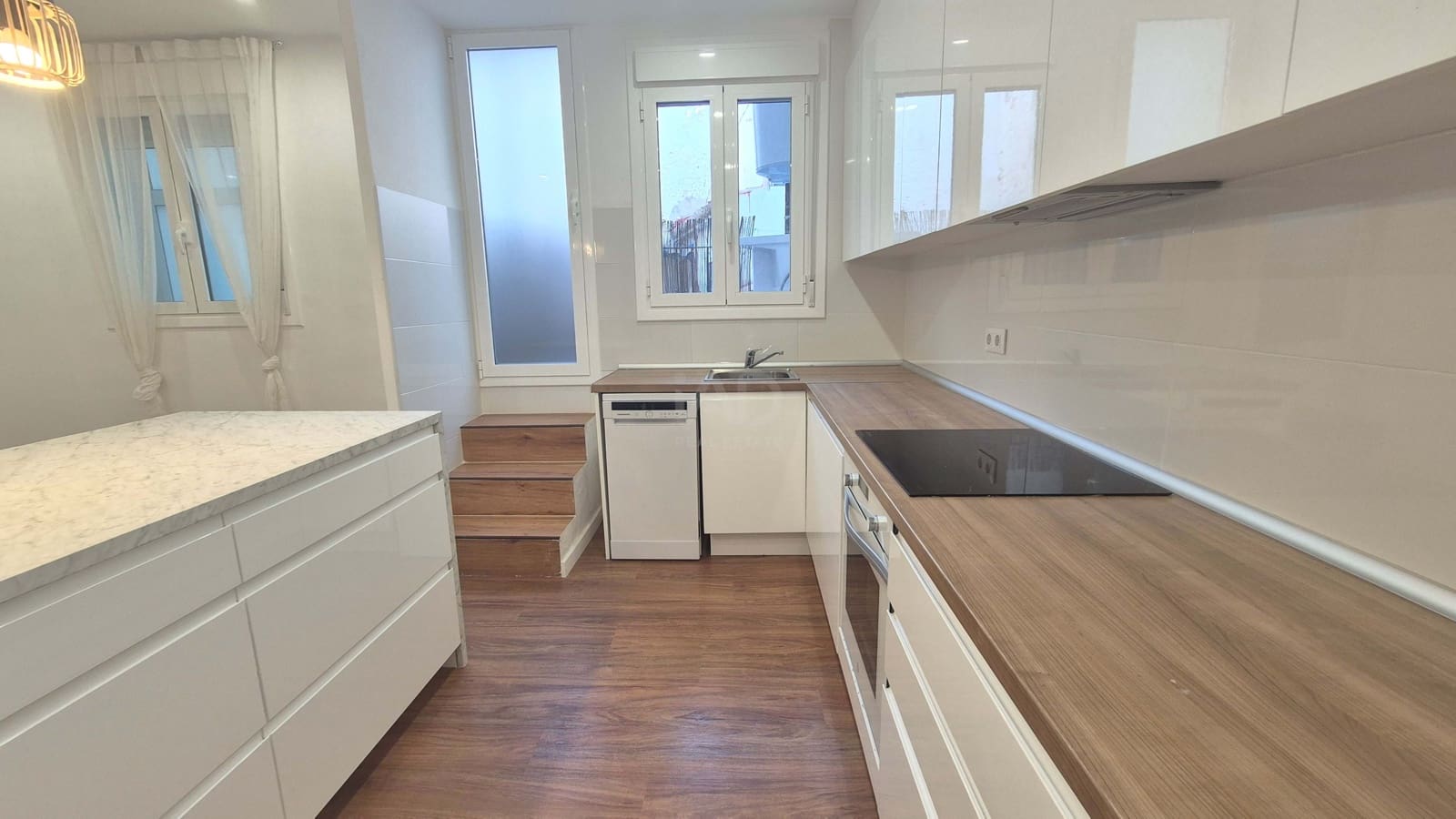 3 bedroom Apartment for sale in Tarragona city - € 315,000 (Ref: 9991142)