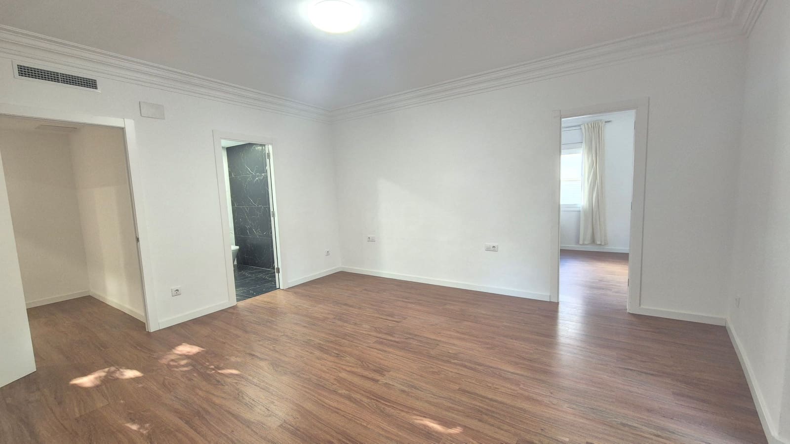 3 bedroom Apartment for sale in Tarragona city - € 315,000 (Ref: 9991142)